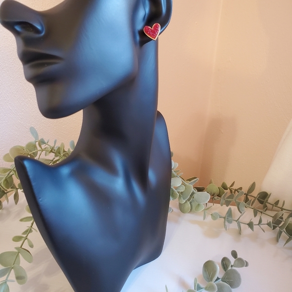 RED DRUZY HEART STUD EARRINGS - Picture 3 of 4
